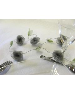 Guirlande de roses en organza - gris